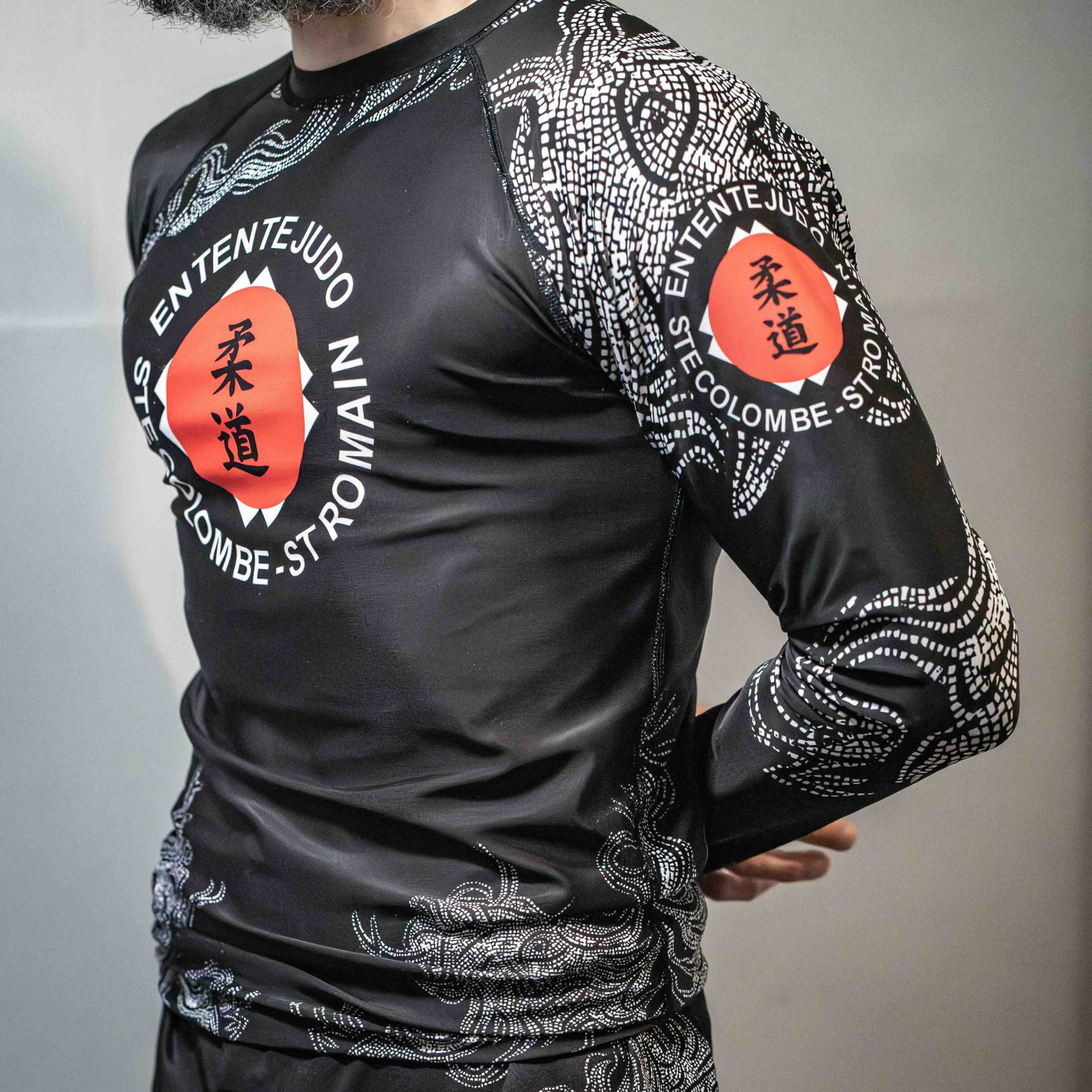 Rashguard XS manches longues noir Sportyneo